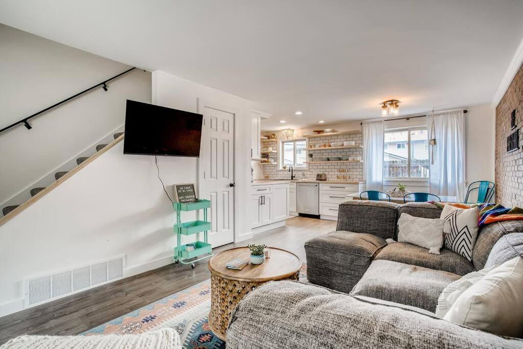Family Townhome Near Mountains & Olde Town 아바다 외부 사진
